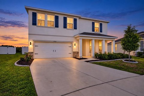 Villa ou maison à Dade City, Floride 5 chambres, 272.58 m2 № 2349480