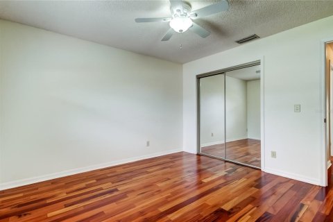 House in Clearwater, Florida 2 bedrooms, 128.39 sq.m. № 1899776 - photo 20