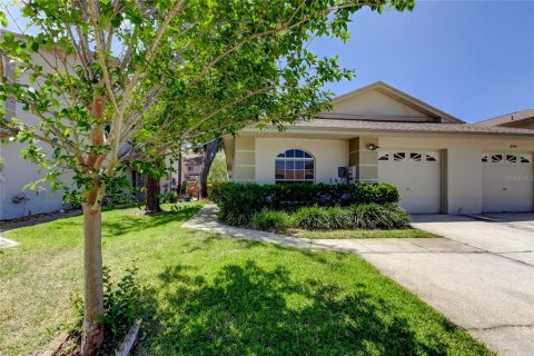 House in Clearwater, Florida 2 bedrooms, 128.39 sq.m. № 1899776 - photo 25