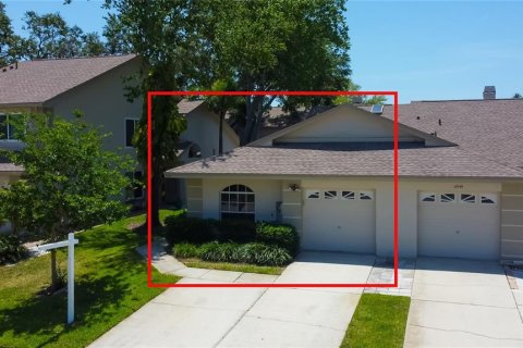 House in Clearwater, Florida 2 bedrooms, 128.39 sq.m. № 1899776 - photo 1