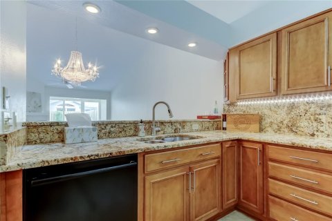 House in Clearwater, Florida 2 bedrooms, 128.39 sq.m. № 1899776 - photo 7