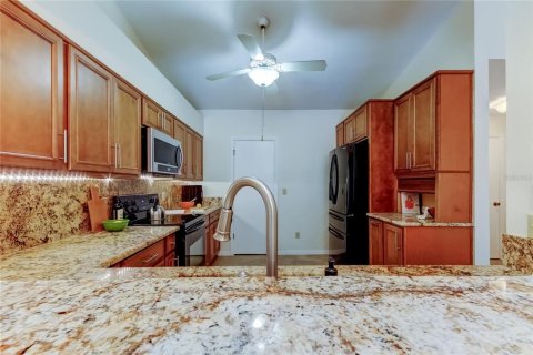 House in Clearwater, Florida 2 bedrooms, 128.39 sq.m. № 1899776 - photo 2