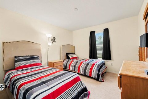 House in Tampa, Florida 5 bedrooms, 215.53 sq.m. № 2409999 - photo 23