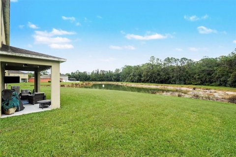 House in Tampa, Florida 5 bedrooms, 215.53 sq.m. № 2409999 - photo 27