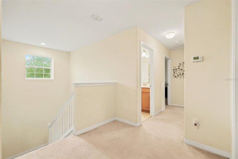House in Tampa, Florida 5 bedrooms, 215.53 sq.m. № 2409999 - photo 16