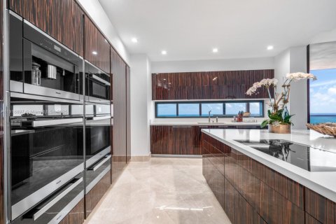 Copropriété à vendre à Sunny Isles Beach, Floride: 3 chambres, 330.27 m2 № 1972577 - photo 12