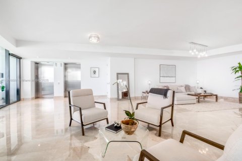 Copropriété à vendre à Sunny Isles Beach, Floride: 3 chambres, 330.27 m2 № 1972577 - photo 7