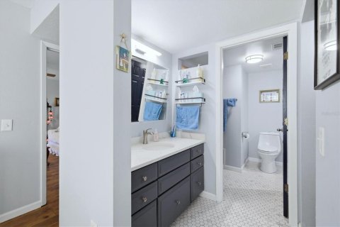 Copropriété à vendre à Sarasota, Floride: 2 chambres, 95.41 m2 № 2119735 - photo 21