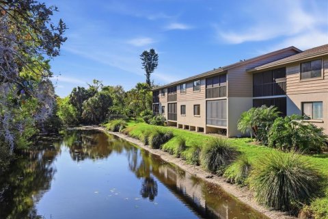Copropriété à vendre à Sarasota, Floride: 2 chambres, 95.41 m2 № 2119735 - photo 28