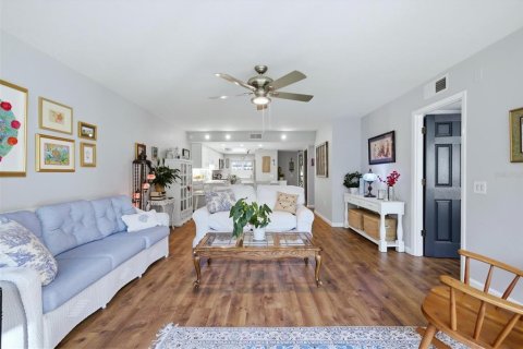 Copropriété à vendre à Sarasota, Floride: 2 chambres, 95.41 m2 № 2119735 - photo 14
