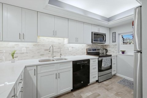 Copropriété à vendre à Sarasota, Floride: 2 chambres, 95.41 m2 № 2119735 - photo 3