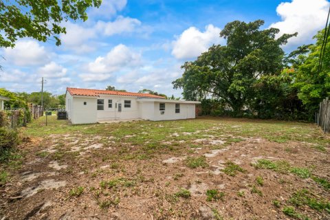 Купить виллу или дом в Форт-Лодердейл, Флорида 5 спален, 123.65м2, № 1976588 - фото 26