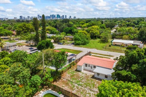 Купить виллу или дом в Форт-Лодердейл, Флорида 5 спален, 123.65м2, № 1976588 - фото 29