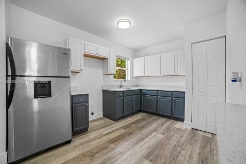 Купить виллу или дом в Форт-Лодердейл, Флорида 5 спален, 123.65м2, № 1976588 - фото 11