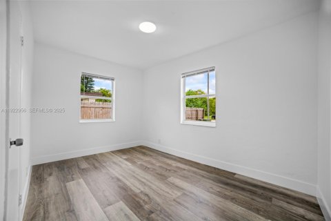 Купить виллу или дом в Форт-Лодердейл, Флорида 5 спален, 123.65м2, № 1976588 - фото 20