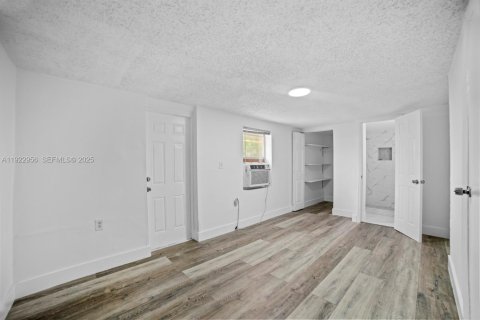 Купить виллу или дом в Форт-Лодердейл, Флорида 5 спален, 123.65м2, № 1976588 - фото 13