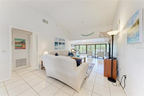 Condo in Bradenton, Florida, 2 bedrooms  № 2237006 - photo 8