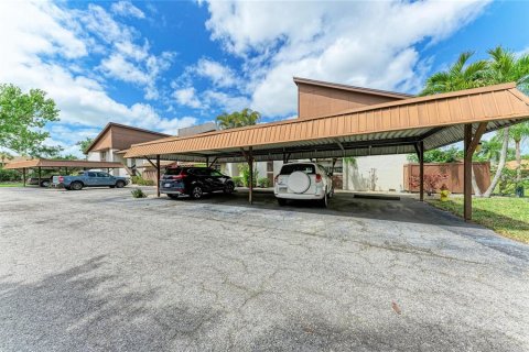 Condo in Bradenton, Florida, 2 bedrooms  № 2237006 - photo 3