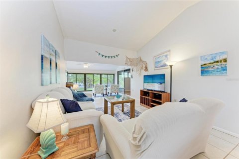 Condo in Bradenton, Florida, 2 bedrooms  № 2237006 - photo 7
