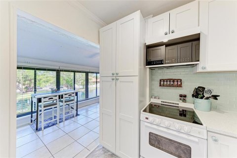 Condo in Bradenton, Florida, 2 bedrooms  № 2237006 - photo 13