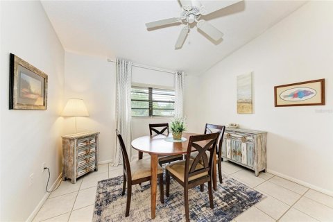 Condo in Bradenton, Florida, 2 bedrooms  № 2237006 - photo 15