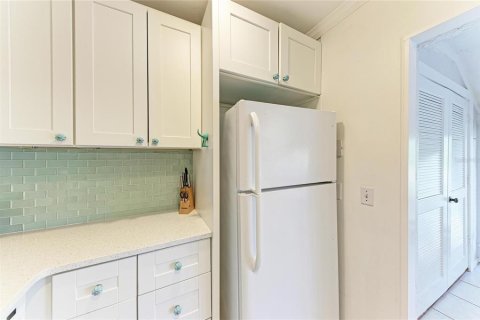 Condo in Bradenton, Florida, 2 bedrooms  № 2237006 - photo 14