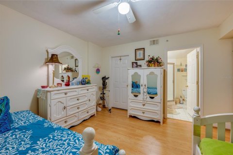 Condo in Port Orange, Florida, 2 bedrooms  № 2212220 - photo 26