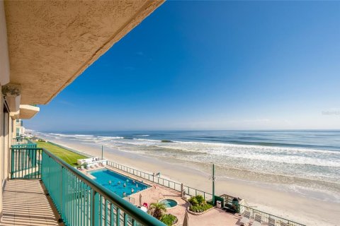 Condo in Port Orange, Florida, 2 bedrooms  № 2212220 - photo 30