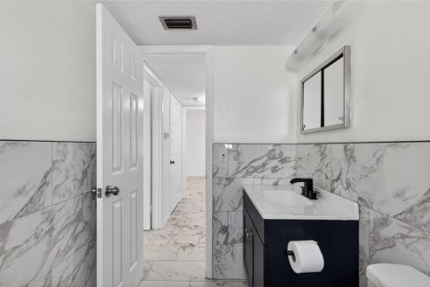 Condominio en venta en South Daytona, Florida, 2 dormitorios, 78.13 m2 № 2228486 - foto 20