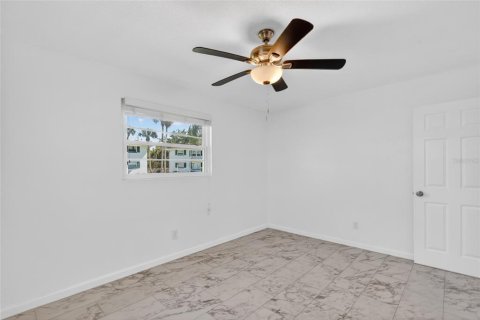 Condominio en venta en South Daytona, Florida, 2 dormitorios, 78.13 m2 № 2228486 - foto 18