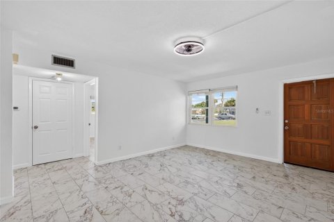 Condominio en venta en South Daytona, Florida, 2 dormitorios, 78.13 m2 № 2228486 - foto 7
