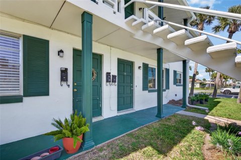 Condominio en venta en South Daytona, Florida, 2 dormitorios, 78.13 m2 № 2228486 - foto 2