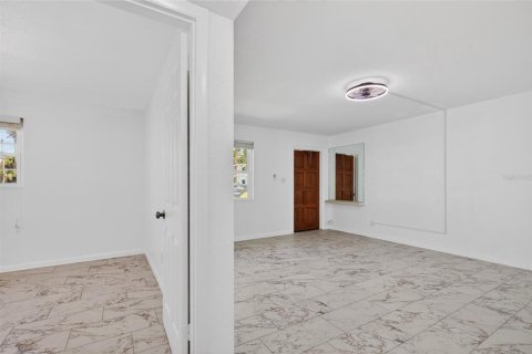 Condominio en venta en South Daytona, Florida, 2 dormitorios, 78.13 m2 № 2228486 - foto 24