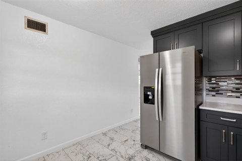 Condominio en venta en South Daytona, Florida, 2 dormitorios, 78.13 m2 № 2228486 - foto 12