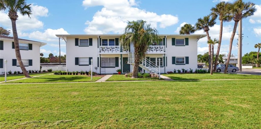 Condominio en South Daytona, Florida, 2 dormitorios № 2228486