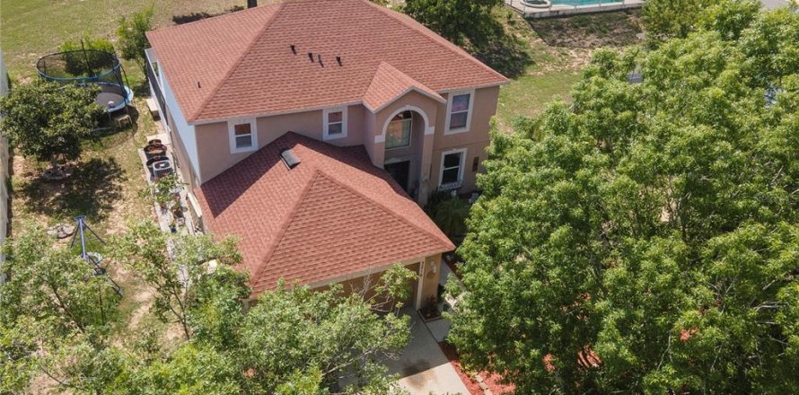 Villa ou maison à Clermont, Floride 5 chambres, 206.43 m2 № 1725458