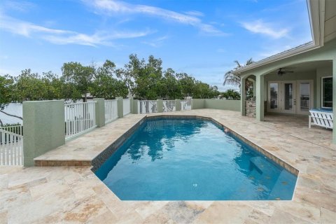 House in Apollo Beach, Florida 4 bedrooms, 340.86 sq.m. № 2221959 - photo 25