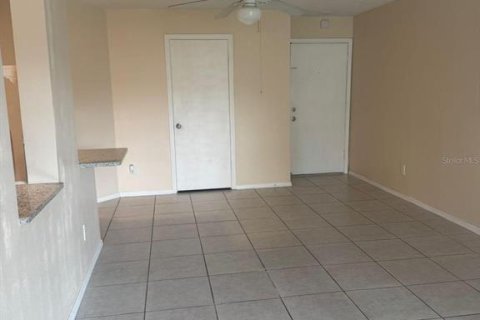 Condominio en alquiler en Orlando, Florida, 2 dormitorios, 76.18 m2 № 1911877 - foto 17