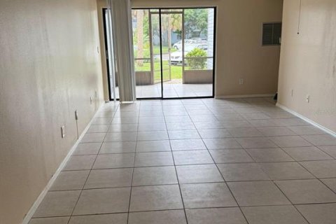 Condominio en alquiler en Orlando, Florida, 2 dormitorios, 76.18 m2 № 1911877 - foto 14
