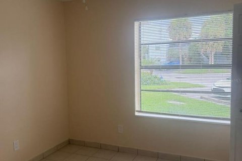 Condominio en alquiler en Orlando, Florida, 2 dormitorios, 76.18 m2 № 1911877 - foto 18