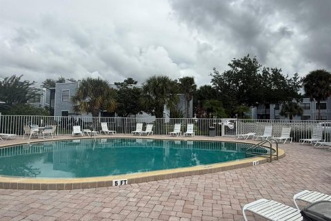 Condominio en alquiler en Orlando, Florida, 2 dormitorios, 76.18 m2 № 1911877 - foto 13