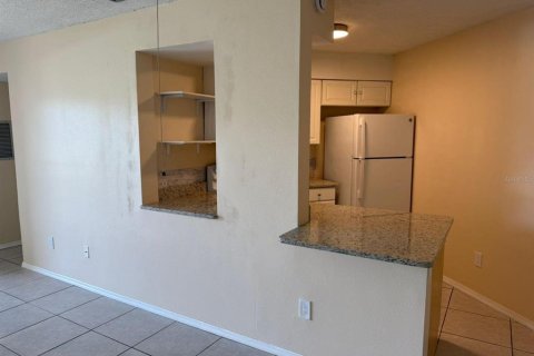 Condominio en alquiler en Orlando, Florida, 2 dormitorios, 76.18 m2 № 1911877 - foto 3