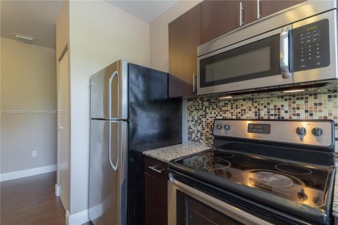 Appartement à louer à Miami, Floride: 2 chambres № 1942660 - photo 3