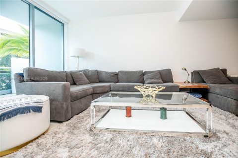 Снять в аренду кондоминиум в Авентура, Флорида 2 спальни, 154.5м2, № 1941190 - фото 14