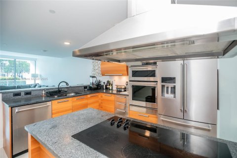 Снять в аренду кондоминиум в Авентура, Флорида 2 спальни, 154.5м2, № 1941190 - фото 9