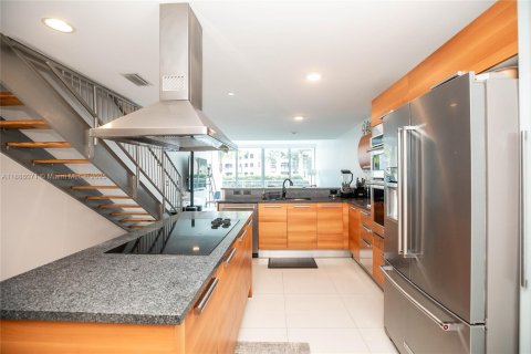 Снять в аренду кондоминиум в Авентура, Флорида 2 спальни, 154.5м2, № 1941190 - фото 7