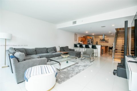 Снять в аренду кондоминиум в Авентура, Флорида 2 спальни, 154.5м2, № 1941190 - фото 13