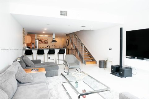 Снять в аренду кондоминиум в Авентура, Флорида 2 спальни, 154.5м2, № 1941190 - фото 17