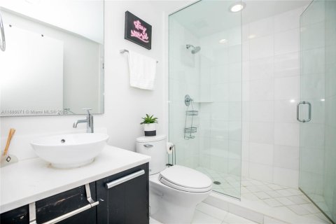 Снять в аренду кондоминиум в Авентура, Флорида 2 спальни, 154.5м2, № 1941190 - фото 29