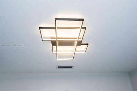 Снять в аренду кондоминиум в Авентура, Флорида 2 спальни, 154.5м2, № 1941190 - фото 19